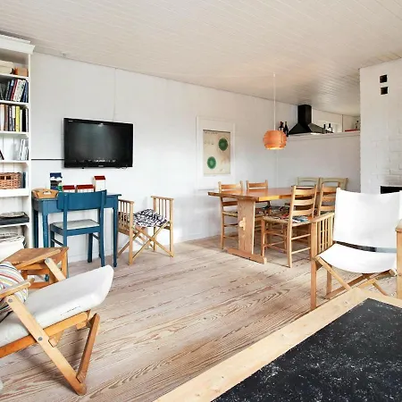 Cosy In Ulfborg With Sauna Feriehus *
